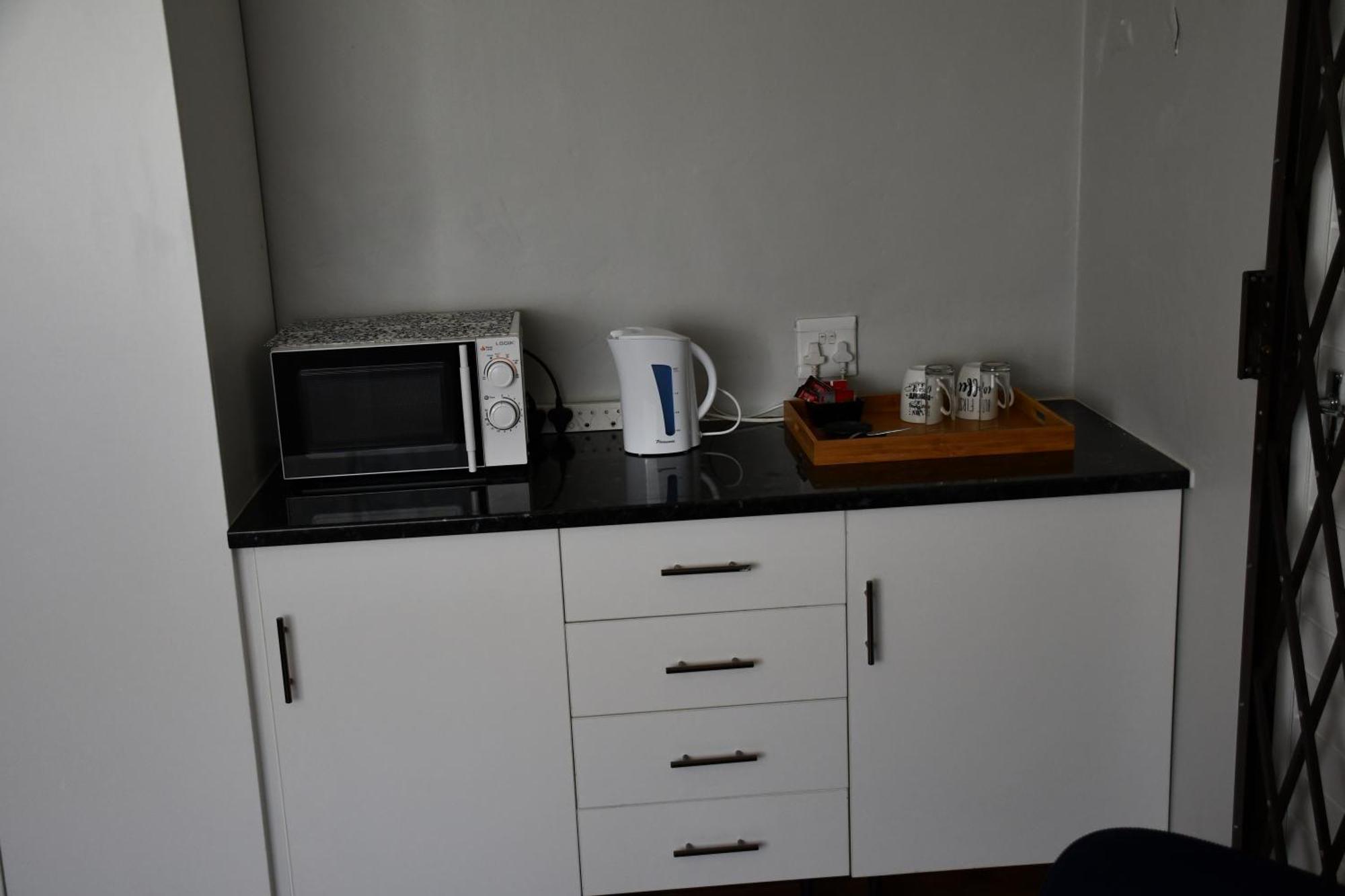 Friendz Guesthouse Knysna Værelse billede